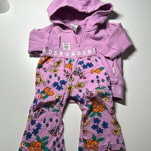 NWOT BONDS 2 piece set: zip up hoodie and flare pants, size 3-6M
